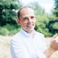 Lars Holdgaard - author photo (002).jpg